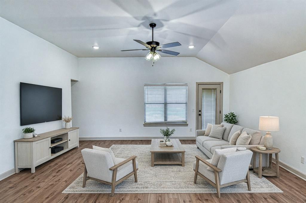 3rd image of 13313 Sw 5Th St, Yukon, OK 73099 | MLS# 1246026