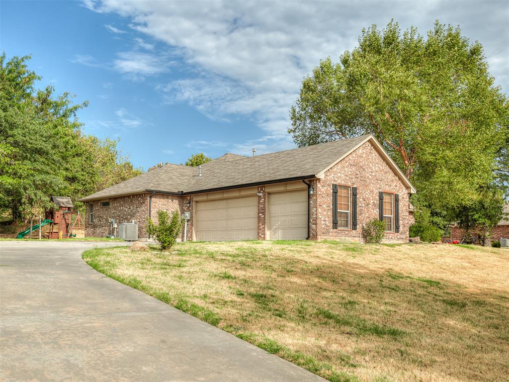 4th image of 7225 Morning Song Dr, Oklahoma City, OK 73150 | MLS# 1246153