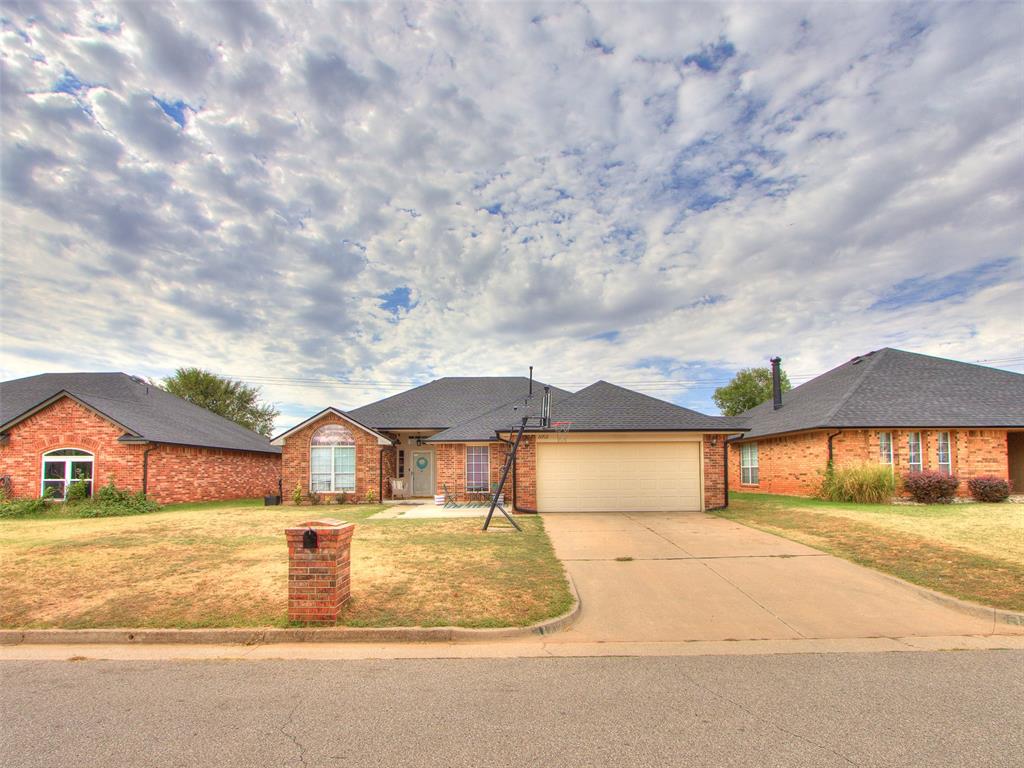 3rd image of 11712 Sw 7Th St, Yukon, OK 73099 | MLS# 1246169