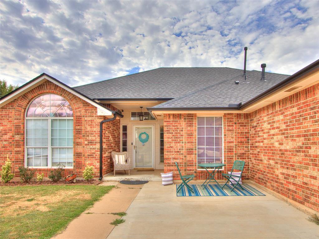 1st image of 11712 Sw 7th St, Yukon, OK 73099 | MLS# 1246169