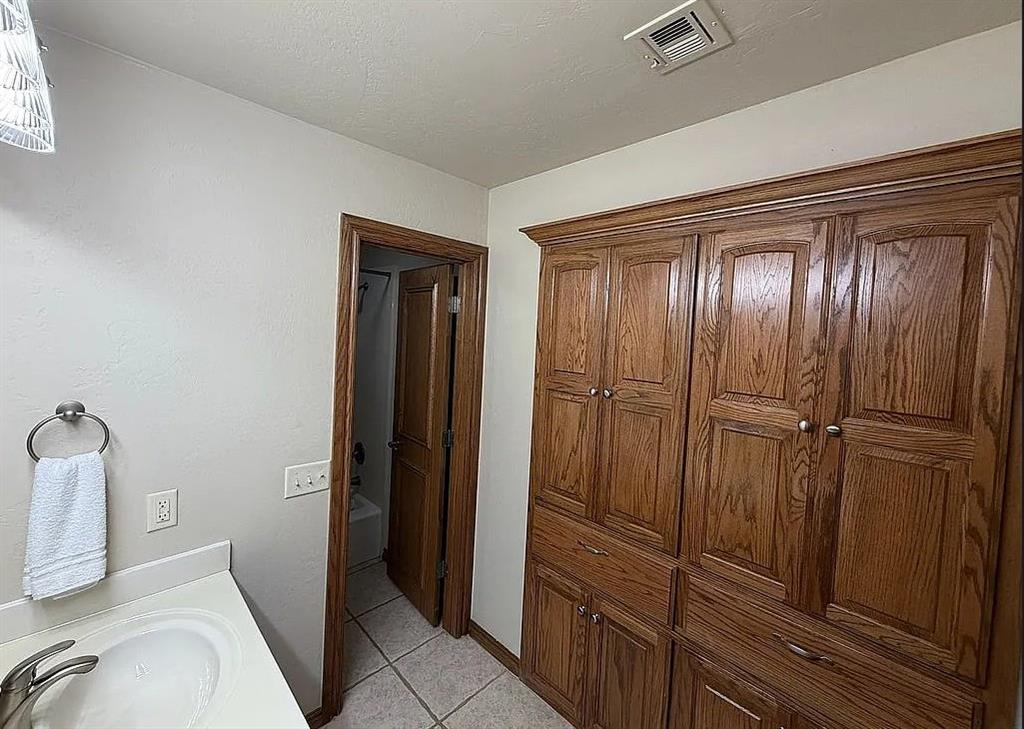 16th image of 2808 Sw 136th St, Oklahoma City, OK 73170 | MLS# 1246174