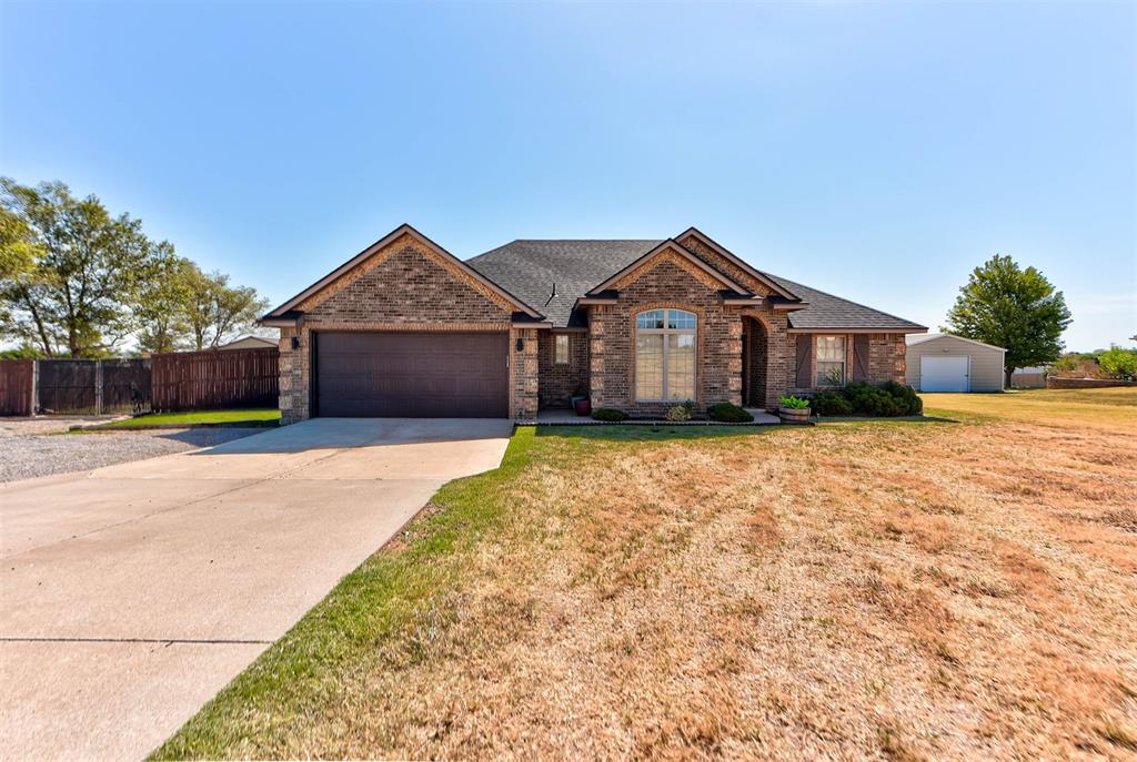 1st image of 905 County Street 2932, Tuttle, OK 73089 | MLS# 1246273