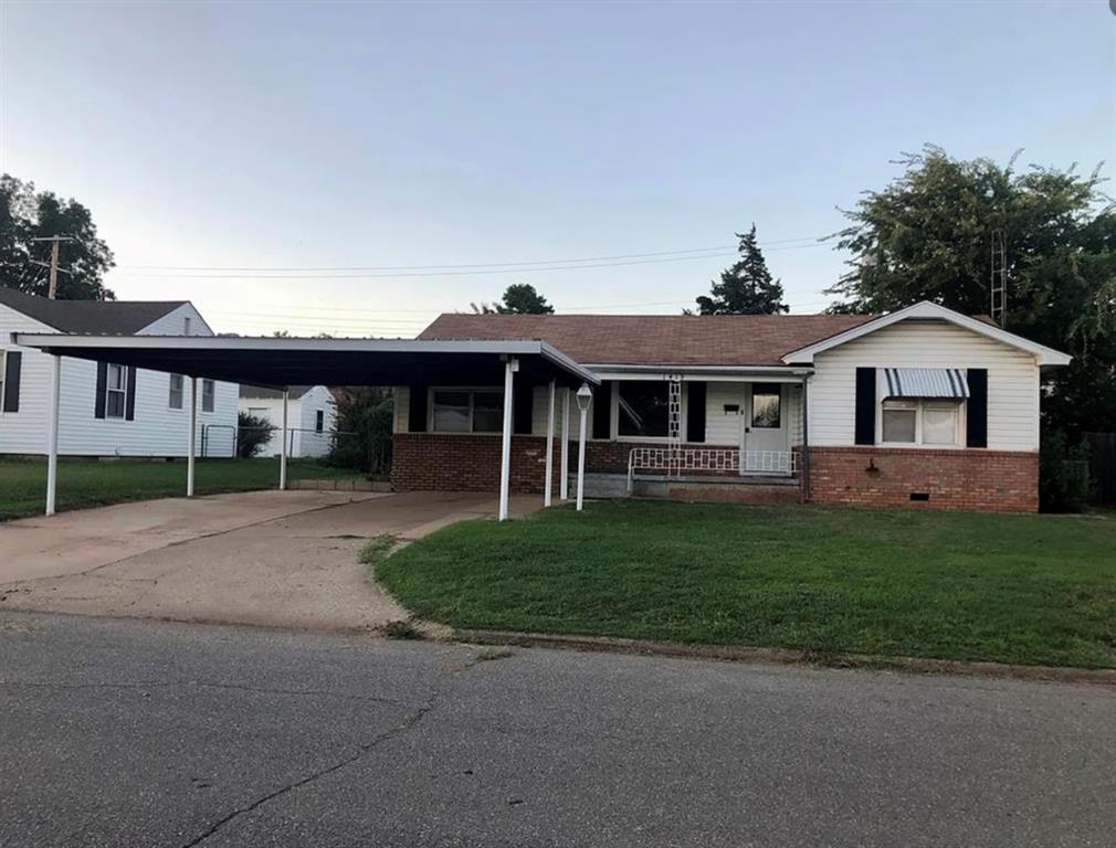 1st image of 1419 Pine Ave, Clinton, OK 73601 | MLS# 1246958