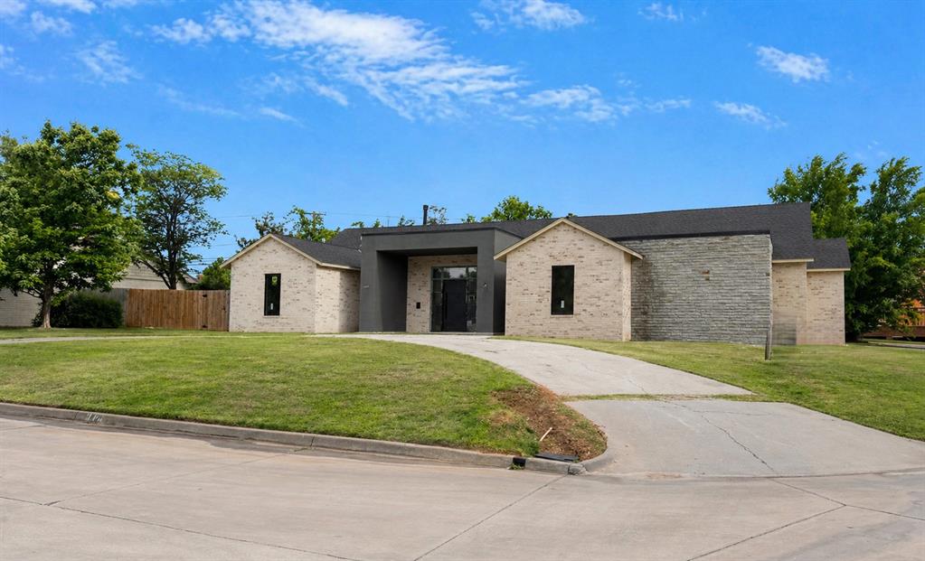 Photo 2 of Sale Pending at 1601 Randel Rd, Nichols Hills, OK 73116 | MLS# 1247210 | Listing updated on 2026-09-02