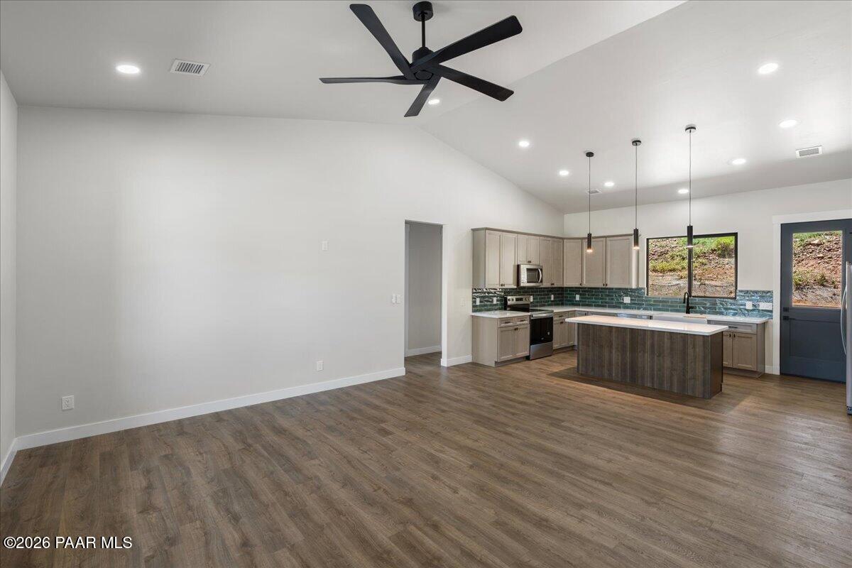 3rd image of 9977 E Arrowhead Dr, Prescott Valley, AZ 86314 | MLS# 1084280
