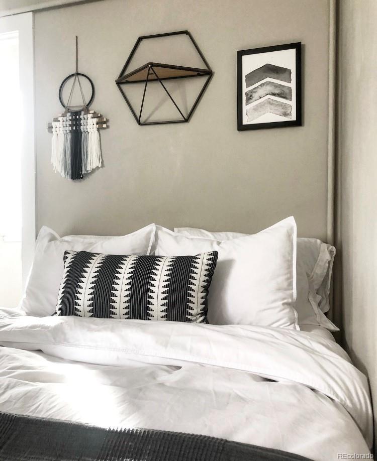 Homes for sale in Denver, CO | 946 N Washington St, Denver, CO 80203 | MLS# 2422006