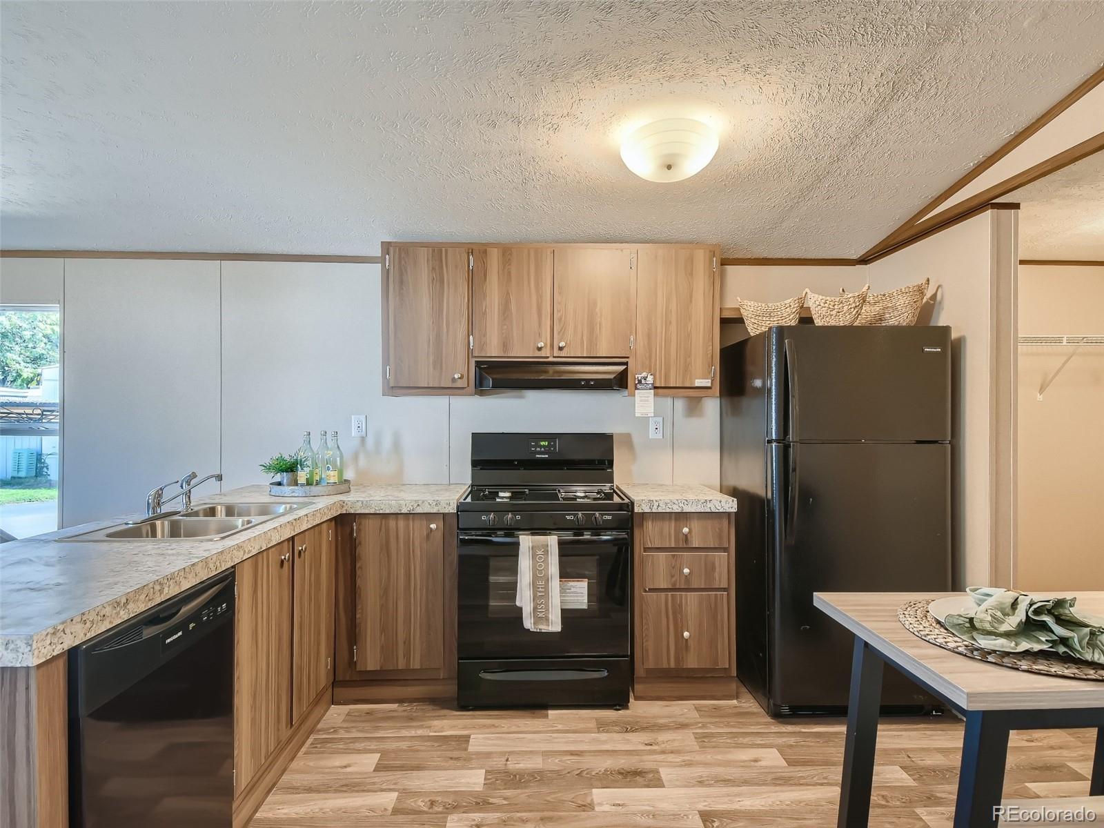 Homes for sale in Aurora, CO | 1540 Billings St, Aurora, CO 80011 | MLS# 8642283