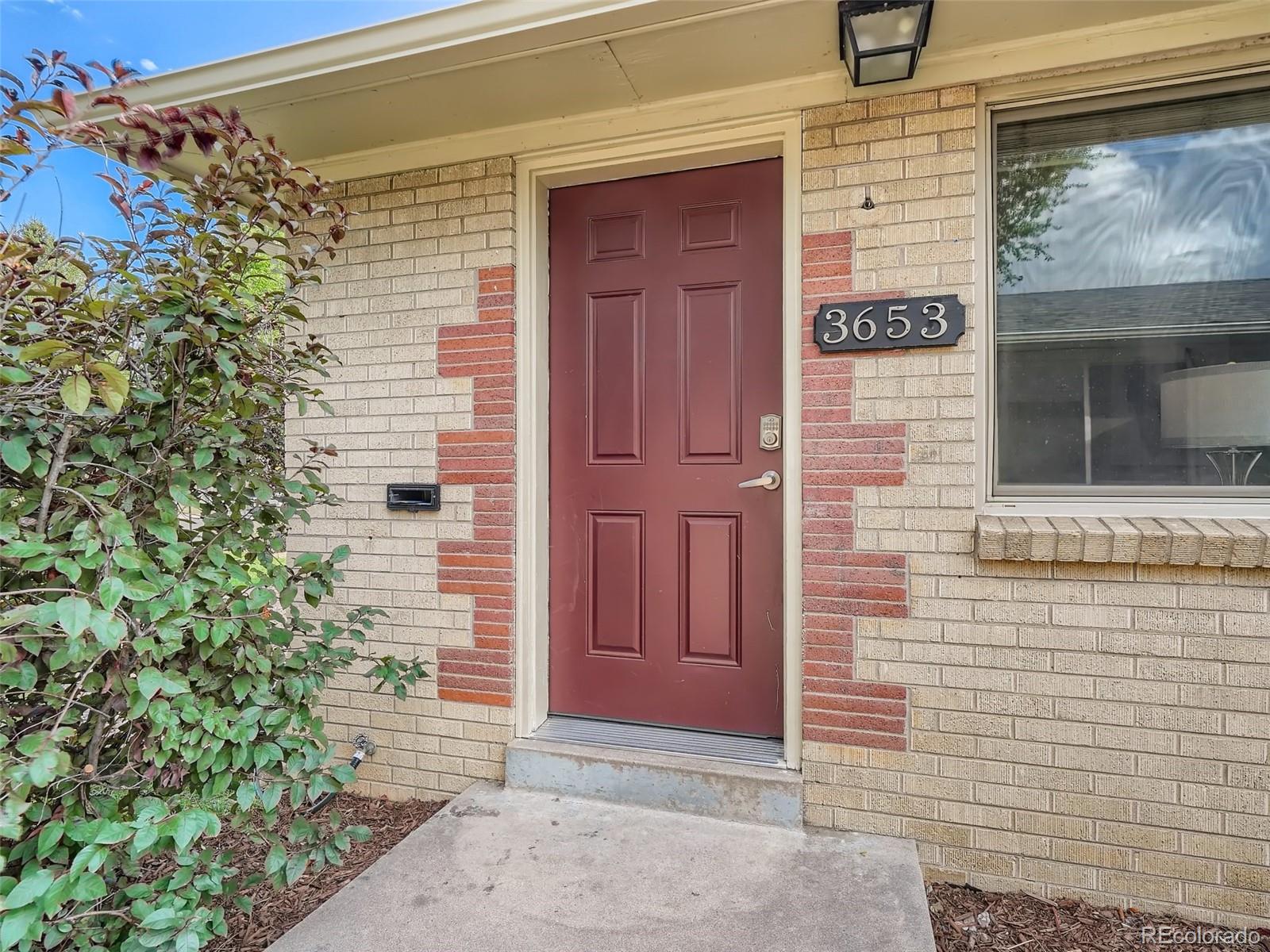 Homes for sale in Denver, CO | 3653 Locust St, Denver, CO 80207 | MLS# 3003146