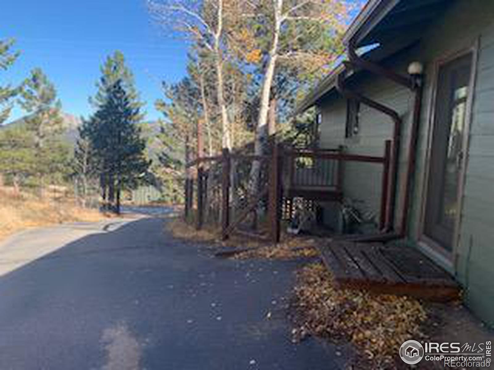 Homes for sale in Estes Park, CO | 1433 Vista View Ln, Estes Park, CO 80517 | MLS# IR979392