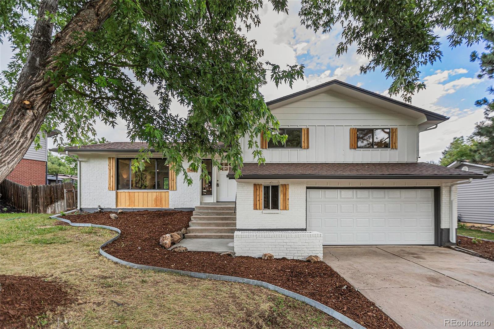 Photo 3 of Single Family Residence at 7486 E Fremont Dr, Centennial, CO 80112 | MLS# 8881600 | | Sold on 2023-09-01