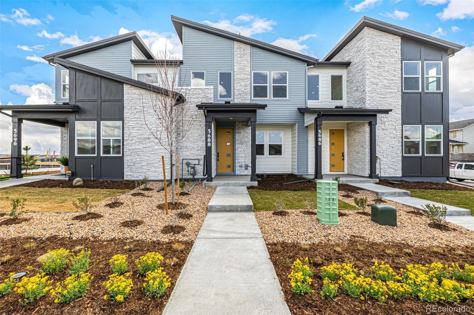 1st image of 5688 N Killarney Ct, Aurora, CO 80019 | MLS# 4995076