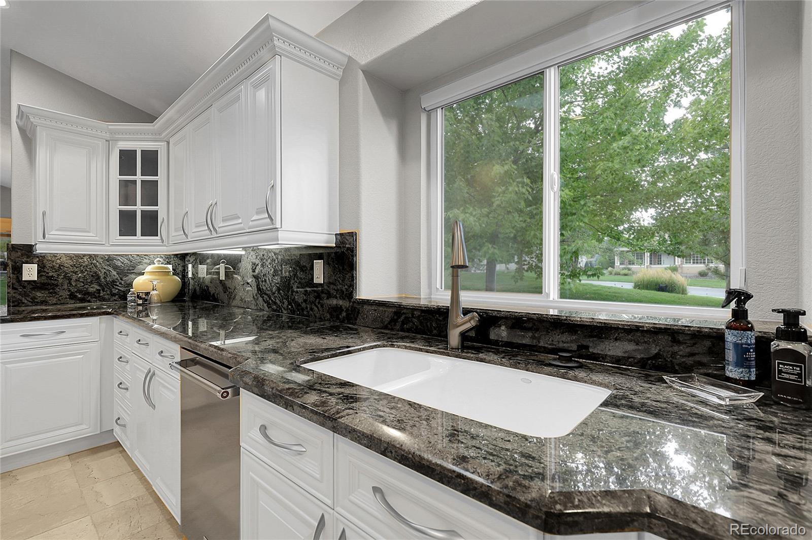 Homes for sale in Lone Tree, CO | 9559 Brook Hill Ln, Lone Tree, CO 80124 | MLS# 4655993