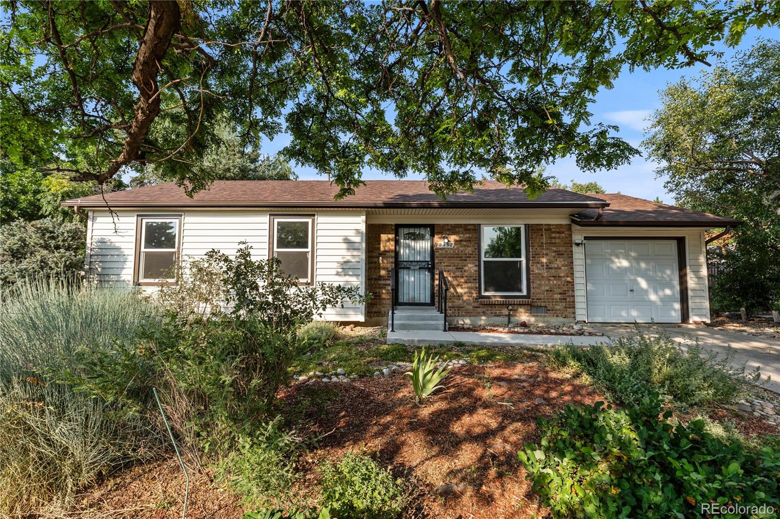 Homes for sale in Aurora, CO | 2452 S Kittredge Way, Aurora, CO 80013 | MLS# 4768816