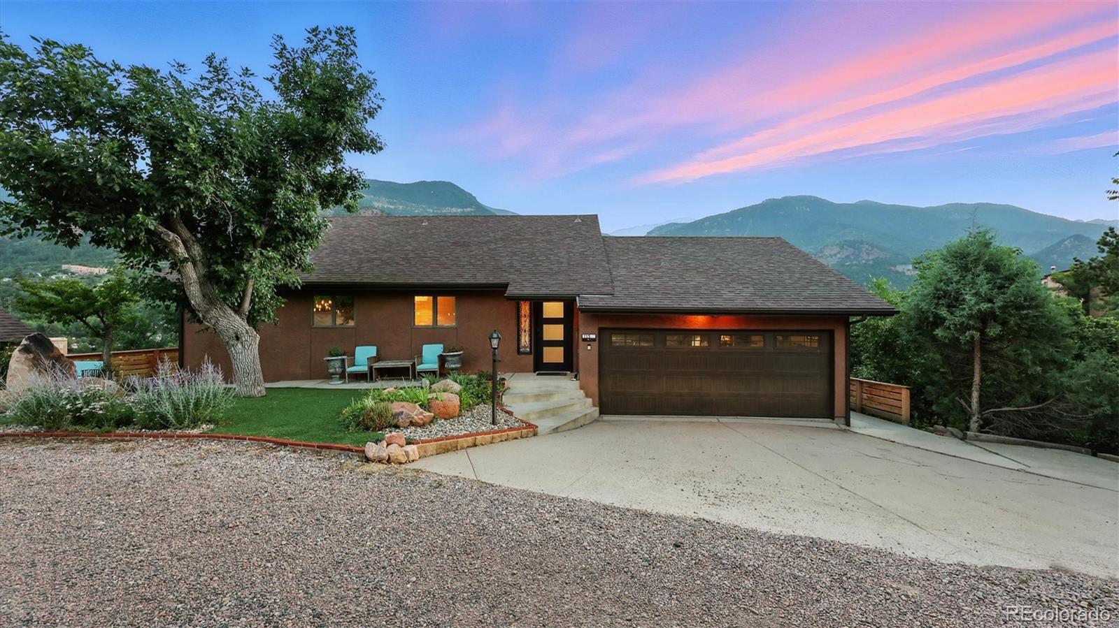 Homes for sale in Manitou Springs, CO | 115 Panorama Pl, Manitou Springs, CO 80829 | MLS# 9672726