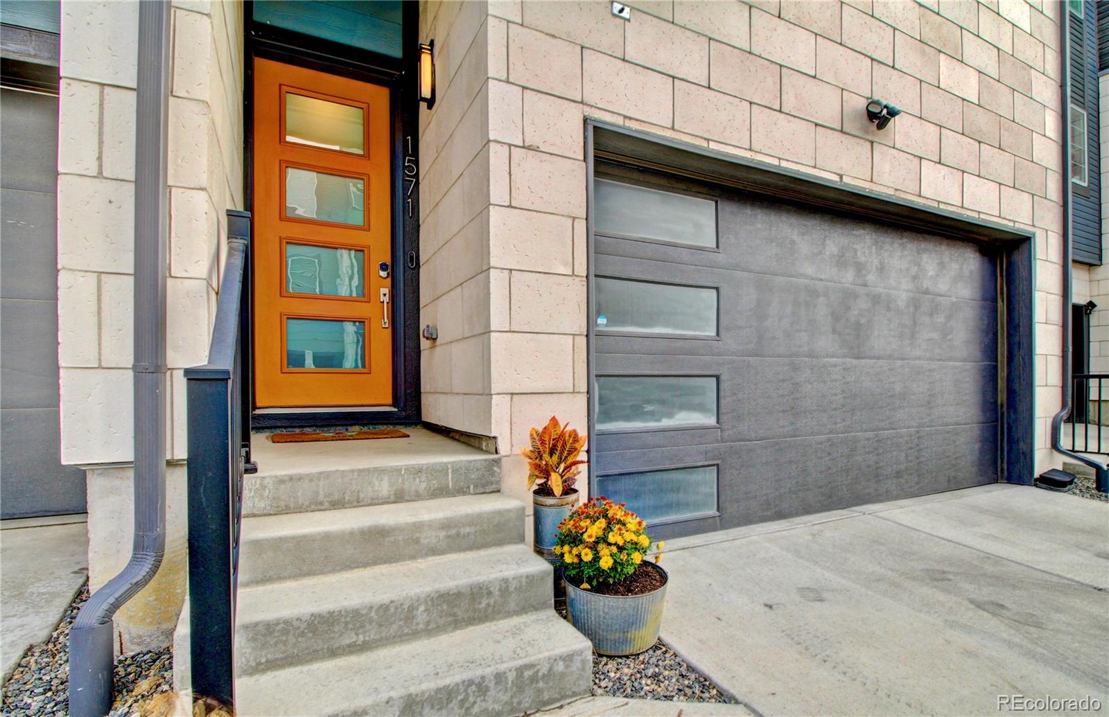 Homes for sale in Denver, CO | 1571 W 68th Ln, Denver, CO 80221 | MLS# 4682918