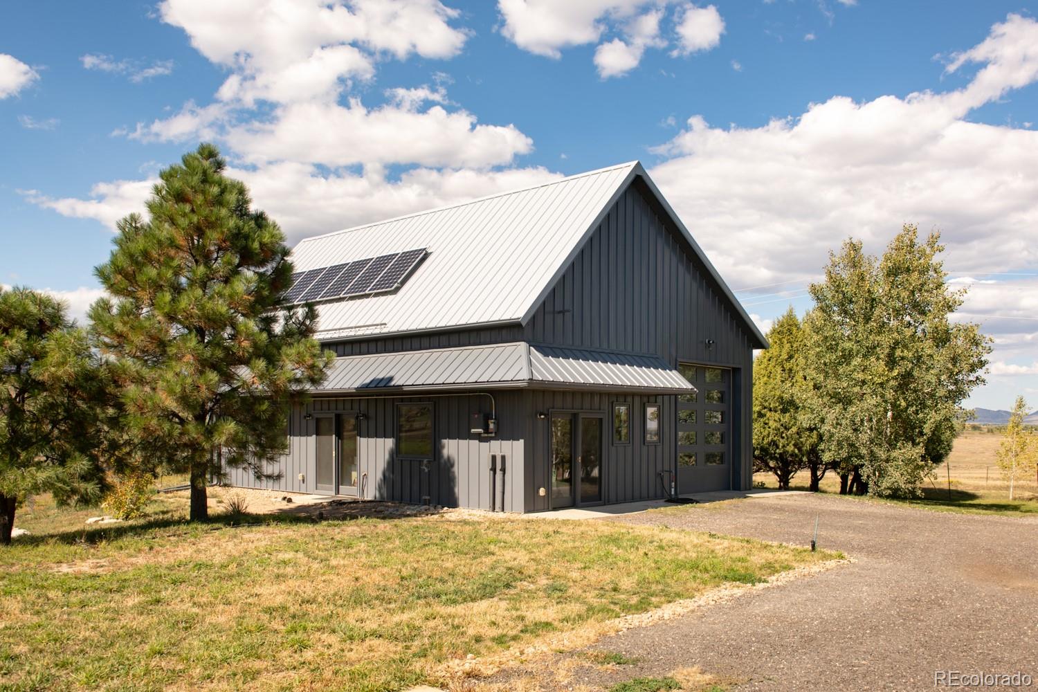 Homes for sale in Niwot, CO | 5952 Oxford Rd, Niwot, CO 80503 | MLS# 7159949