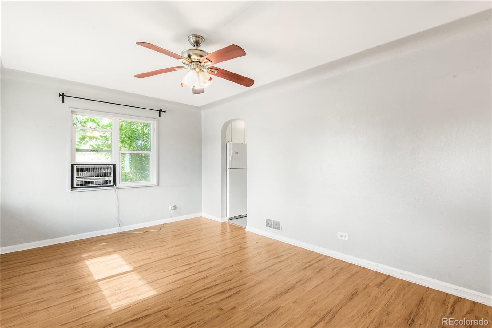 3rd image of 985 Xavier St, Denver, CO 80204 | MLS# 2679156