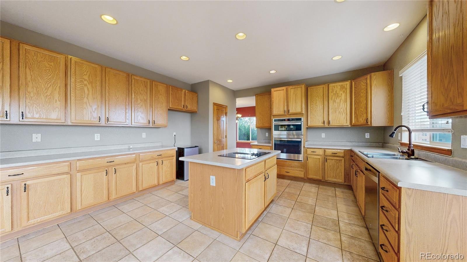 Homes for sale in Aurora, CO | 5904 S Ukraine St, Aurora, CO 80015 | MLS# 6673875