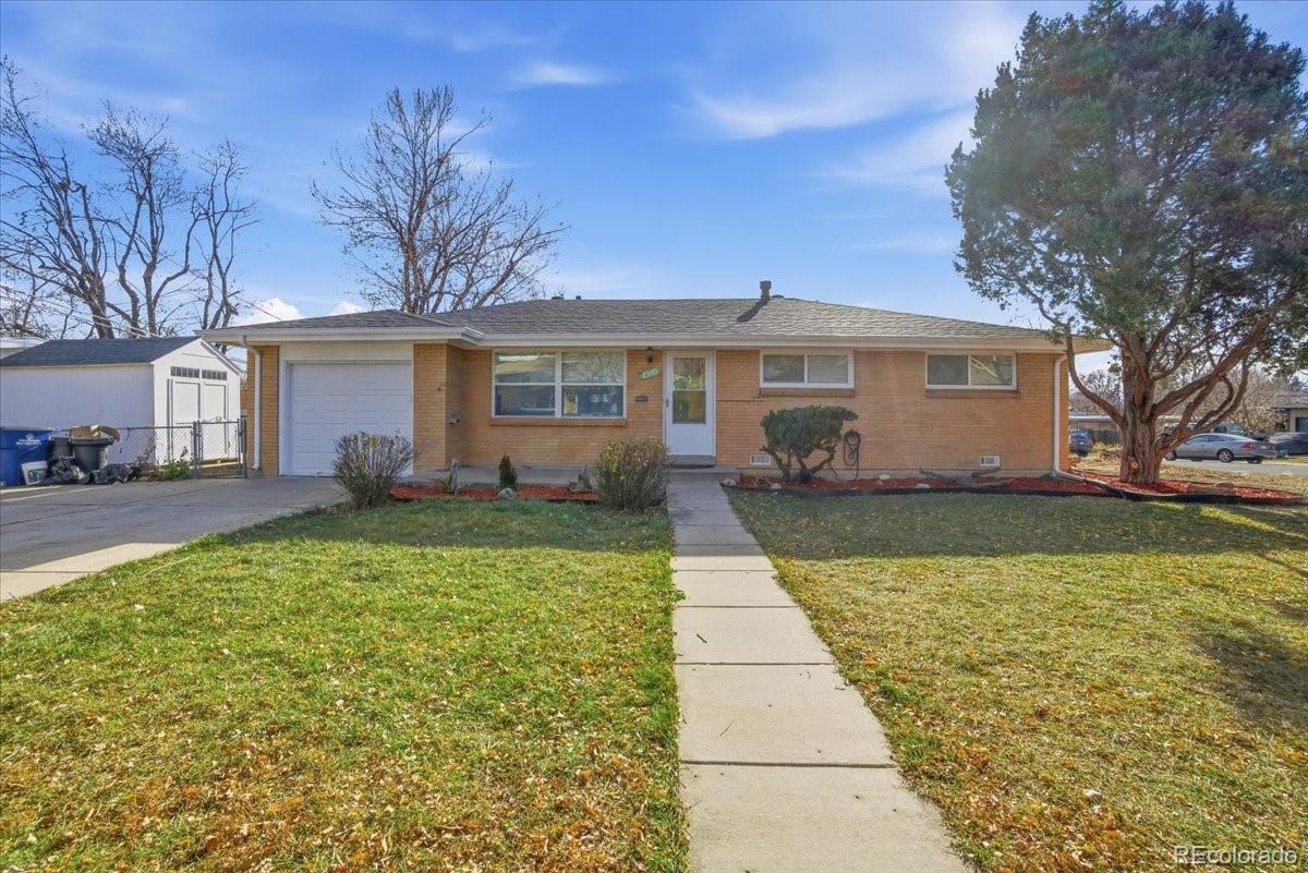 Homes for sale in Arvada, CO | 8940 Cole Dr, Arvada, CO 80004 | MLS# 2351121