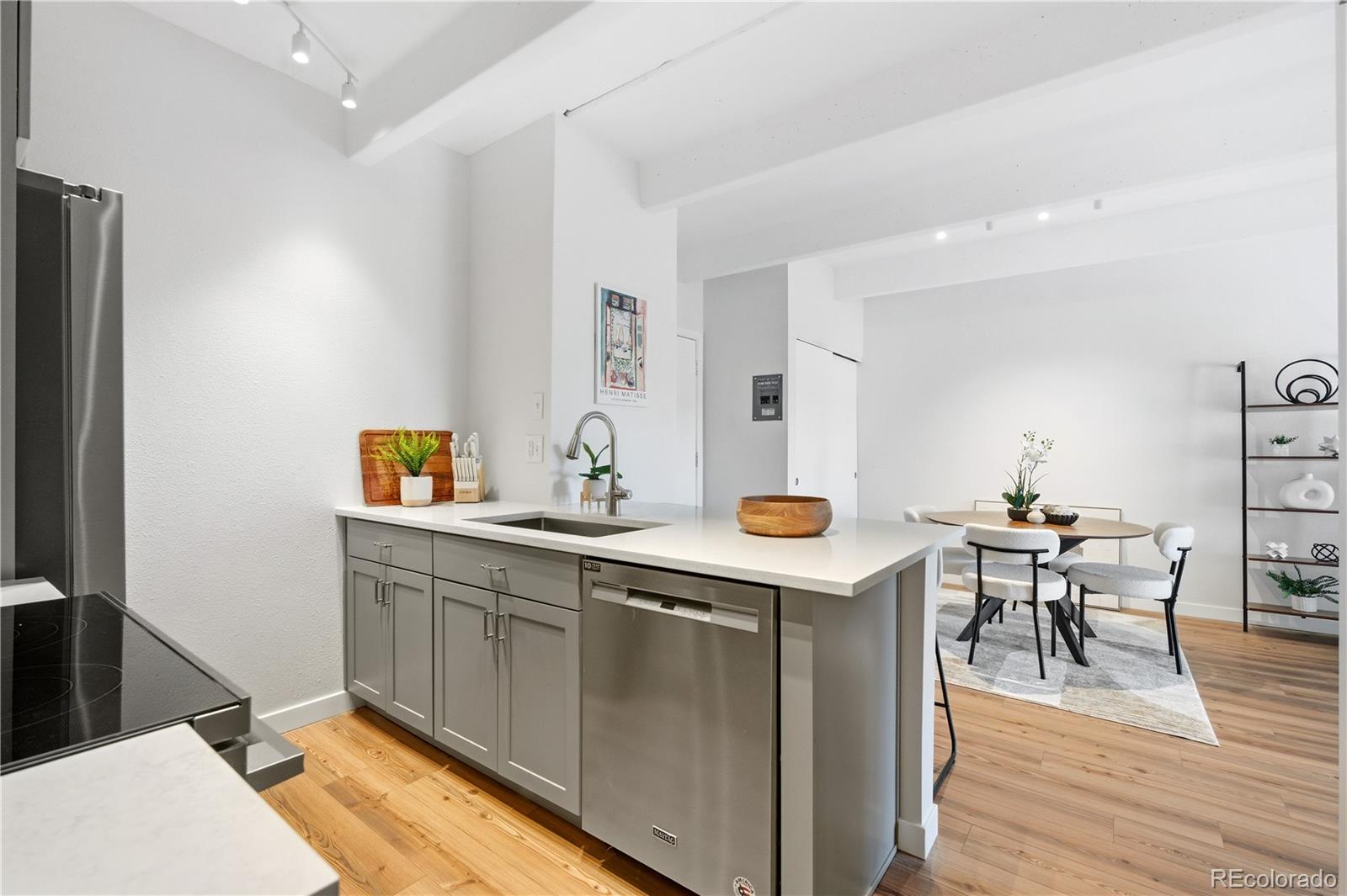 Homes for sale in Denver, CO | 551 N Pearl St #303, Denver, CO 80203 | MLS# 2808913