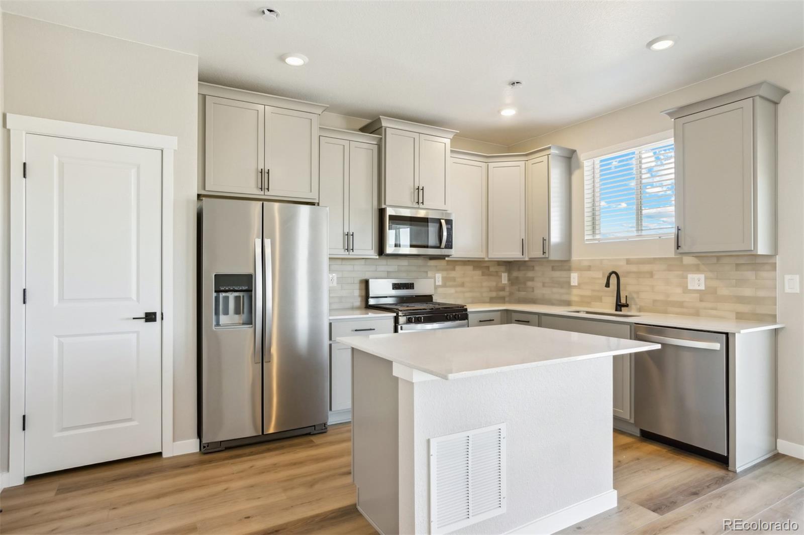 Homes for sale in Commerce City, CO | 17851 E 94Th Ave, Commerce City, CO 80022 | MLS# 5487961