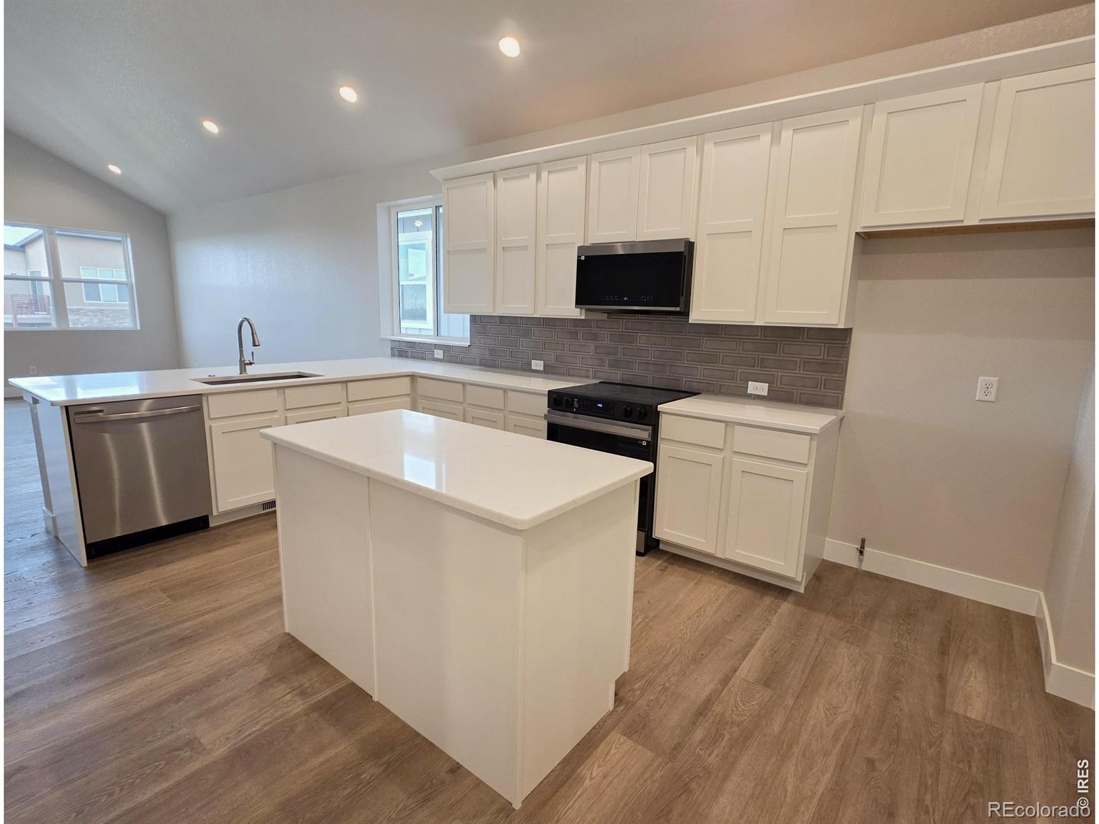 3rd image of 2894 Donatello St, Loveland, CO 80538 | MLS# IR1050071