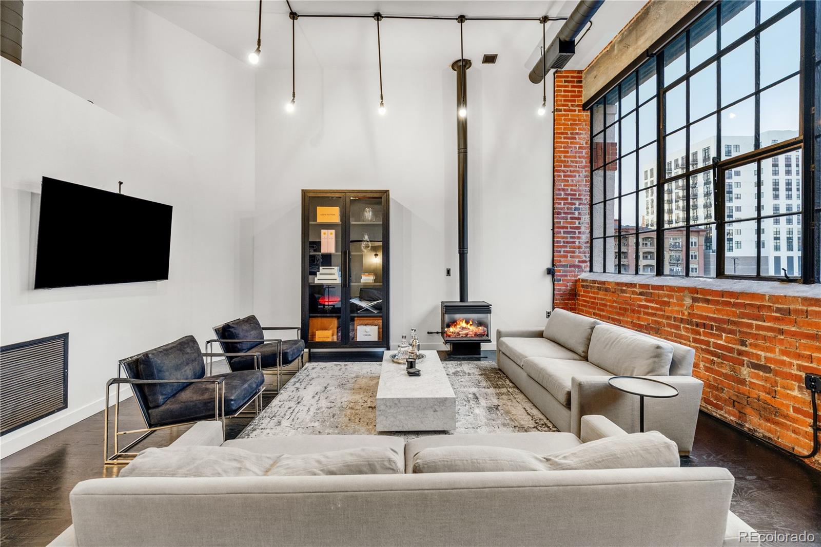 2nd image of 1090 Cherokee St, Denver, CO 80204