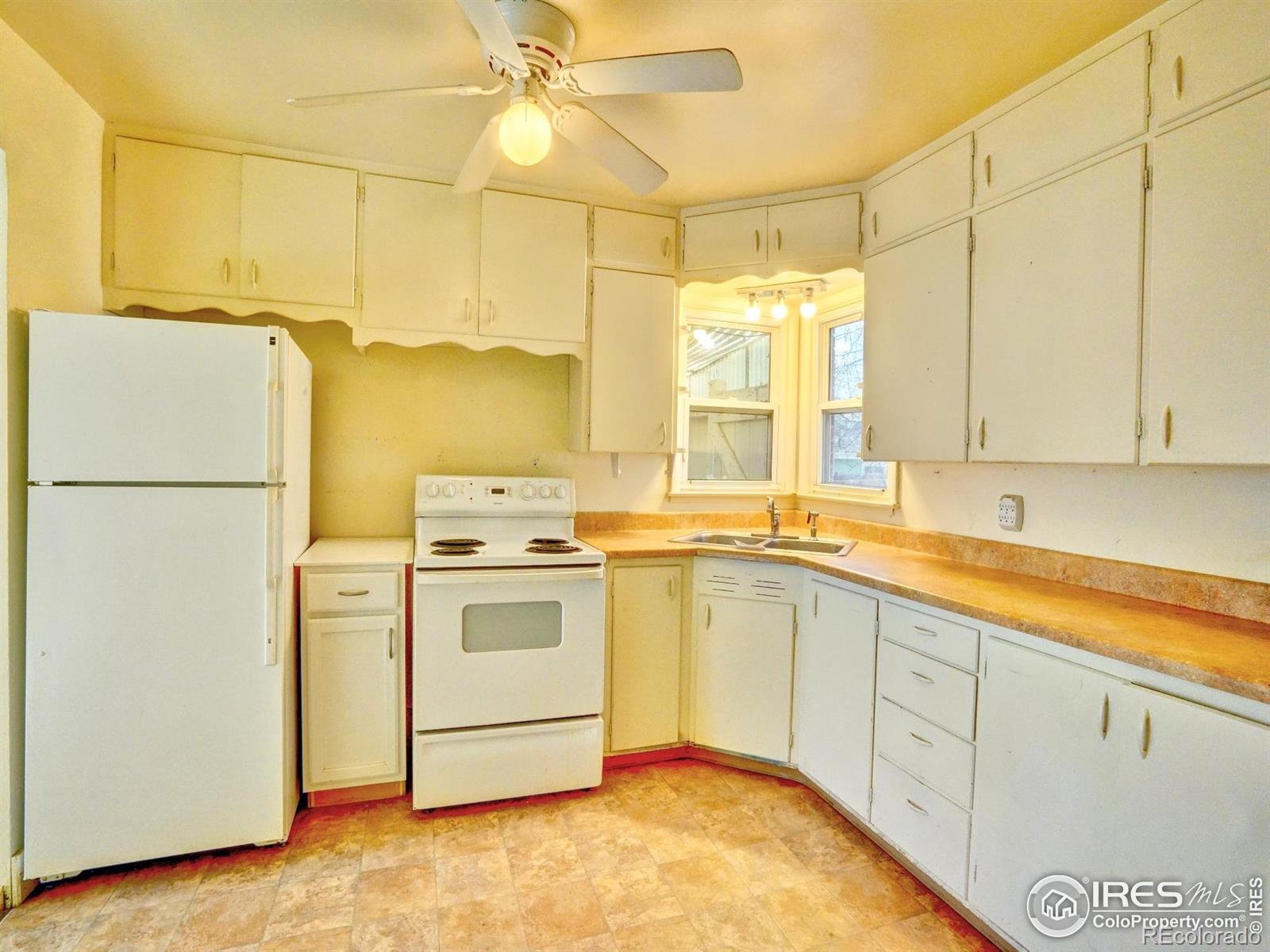 Homes for sale in Longmont, CO | 140 E 5Th Ave, Longmont, CO 80504 | MLS# IR1053319