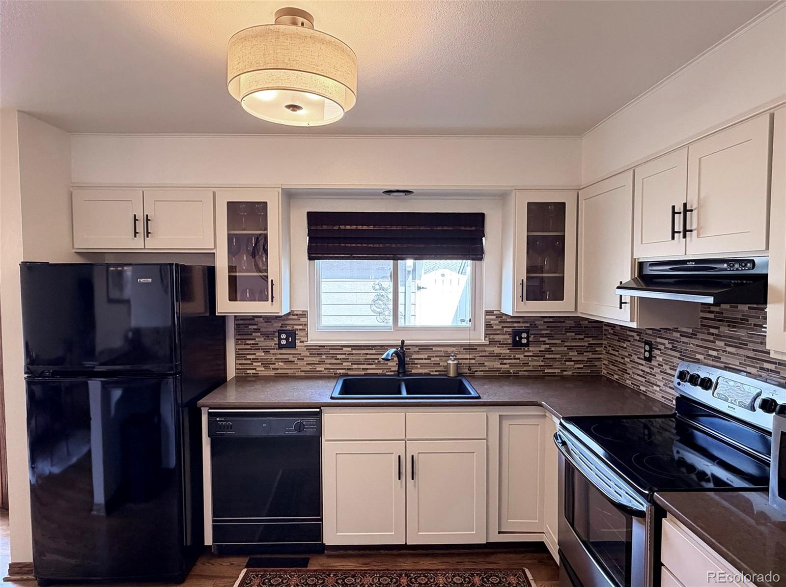 Homes for sale in Centennial, CO | 7166 E Briarwood Dr, Centennial, CO 80112 | MLS# 4325710