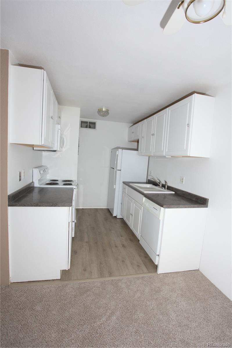 3rd image of 10211 Ura Ln #2-208, Thornton, CO 80260 | MLS# 1668348