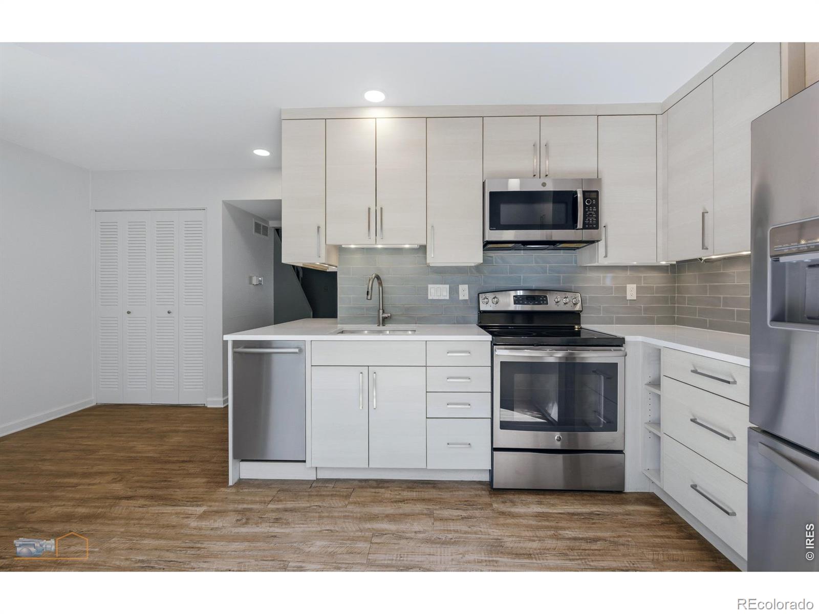 Homes for sale in Boulder, CO | 780 W Moorhead Cir #B, Boulder, CO 80305 | MLS# IR1056234