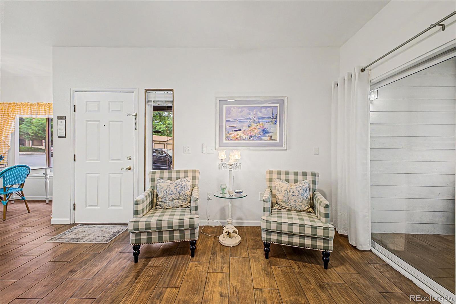 3rd image of 4875 S Balsam Wy, Denver, CO 80123