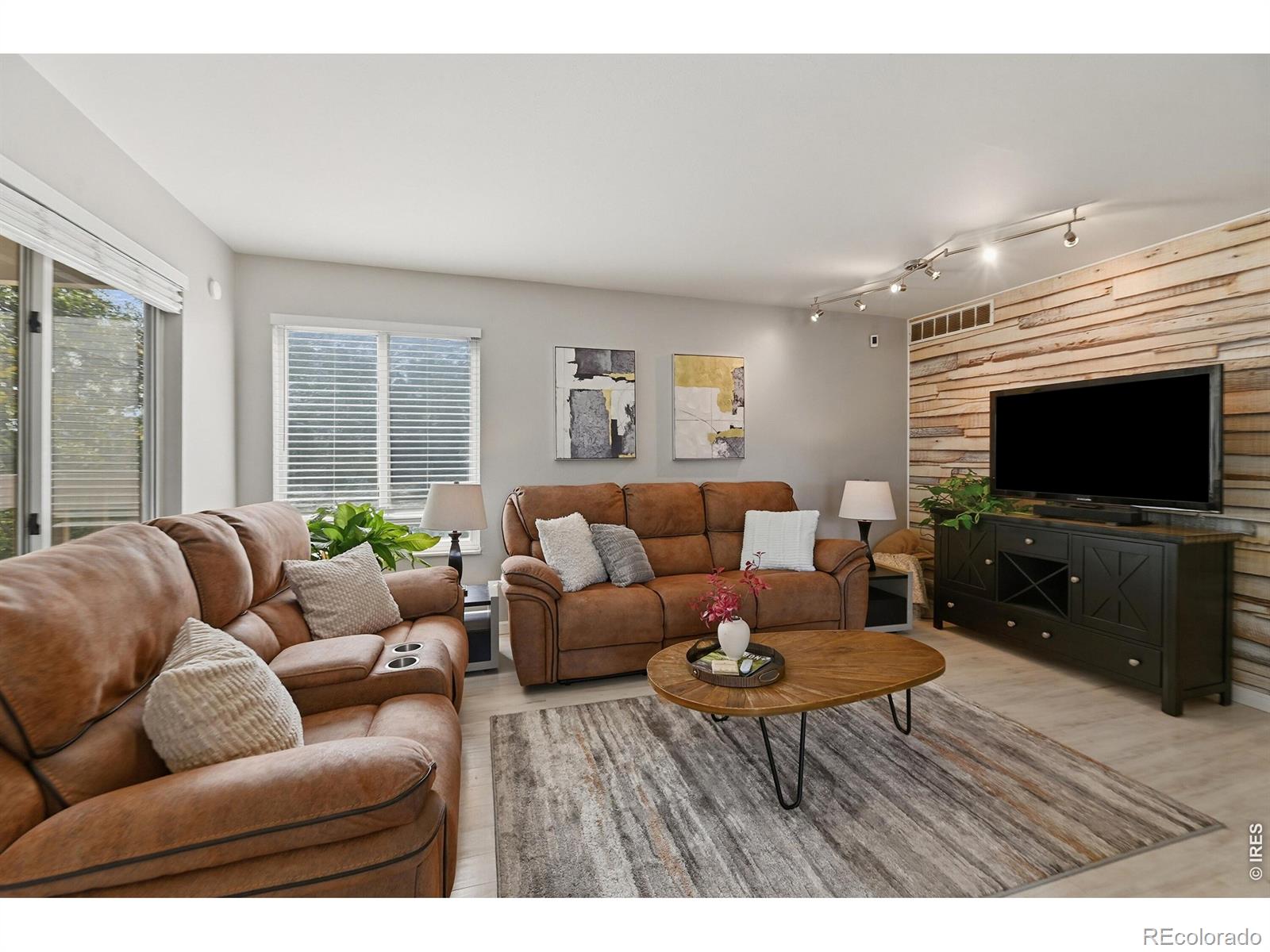 5th image of 8798 Chase Dr #4, Arvada, CO 80003 | MLS# IR1057300