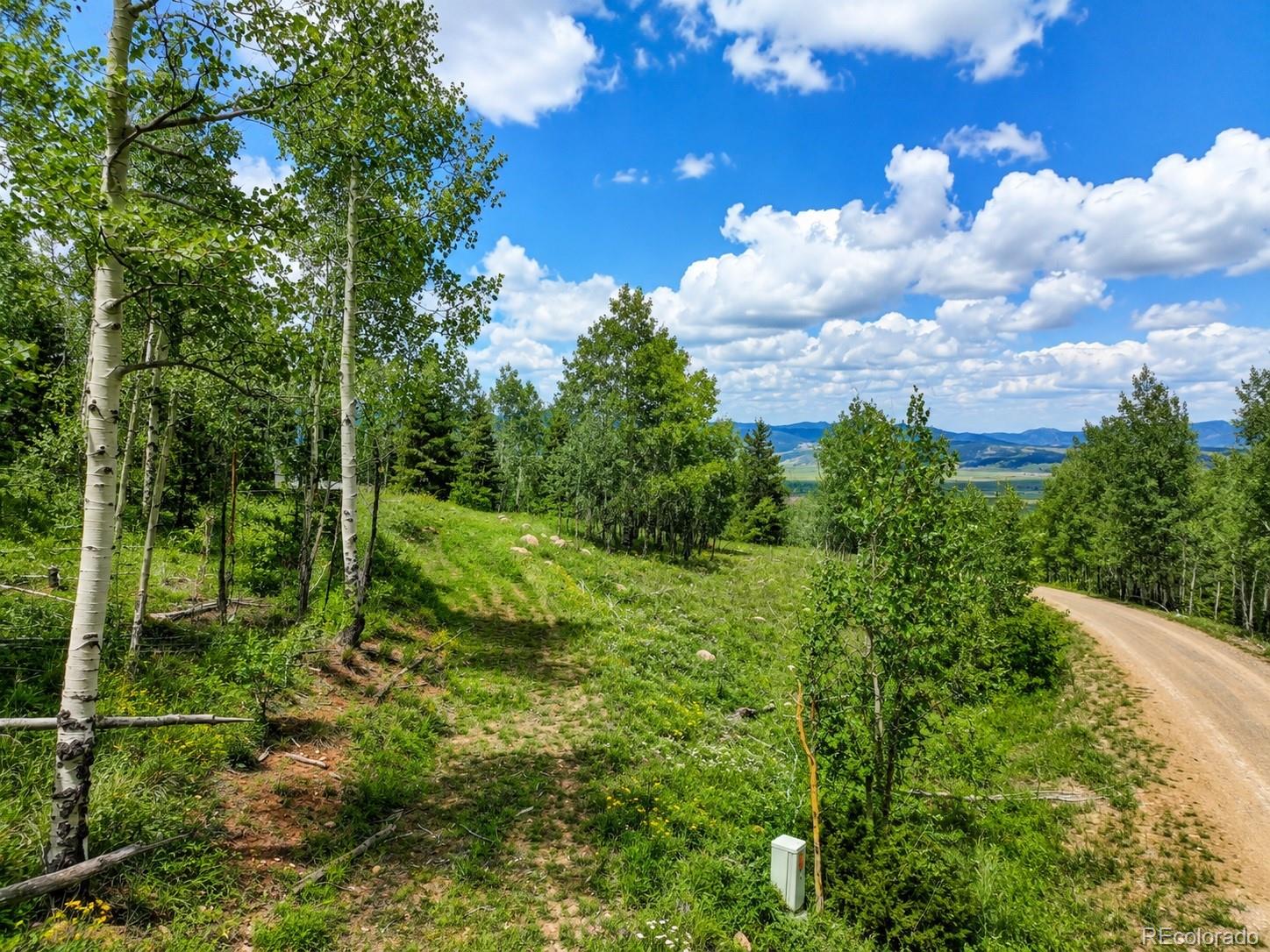2nd image of 755 Selkirk Ln, Jefferson, CO 80456 | MLS# 4439807