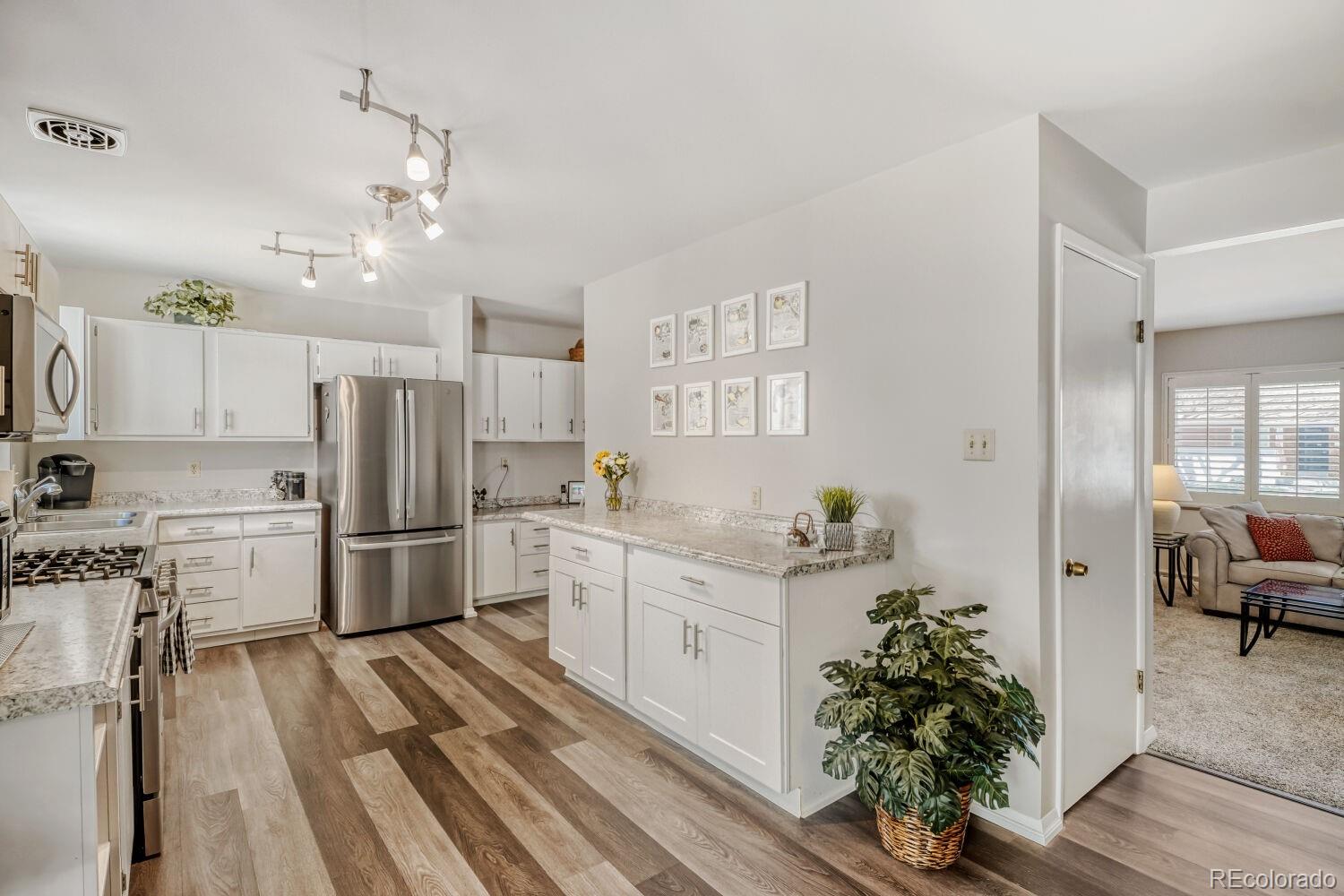 5th image of 7934 E Hampden Cir, Denver, CO 80237 | MLS# 5228095