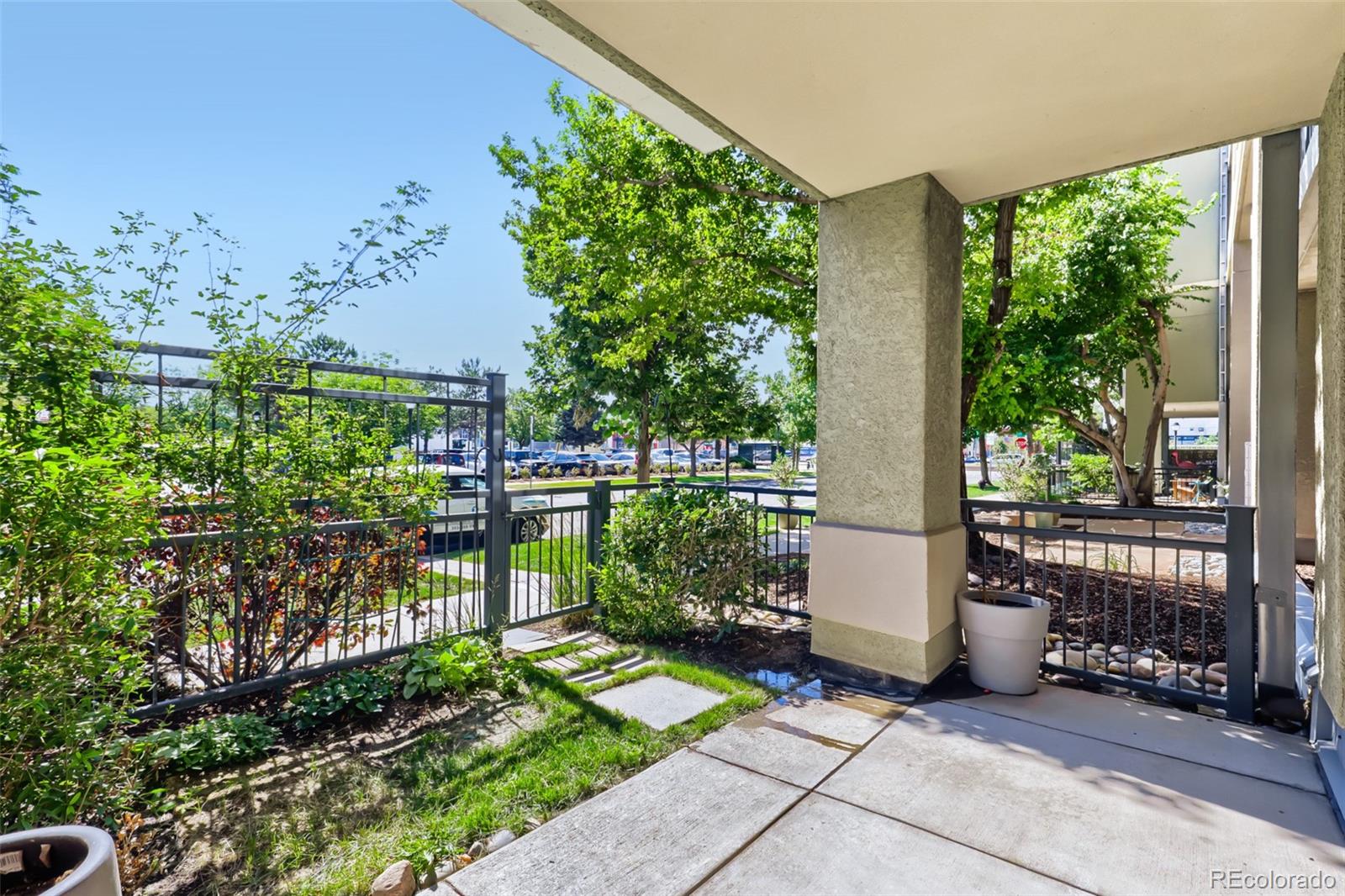 1st image of 275 S Harrison St, Denver, CO 80209