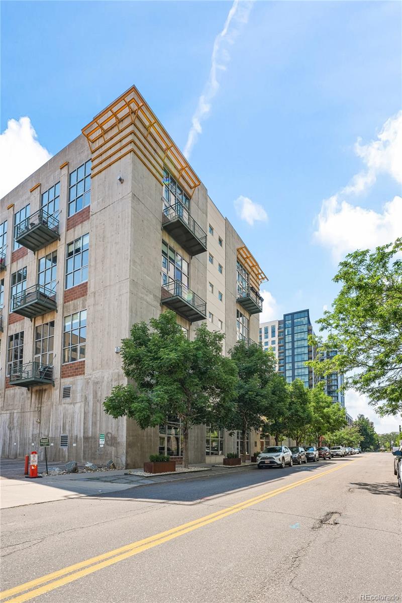 2nd image of 1050 Cherokee St, Denver, CO 80204