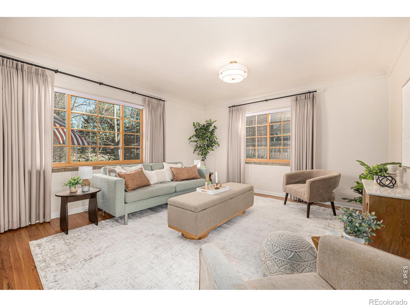 Homes for sale in Denver, CO | 129 S Franklin St, Denver, CO 80209 | MLS# IR1058799
