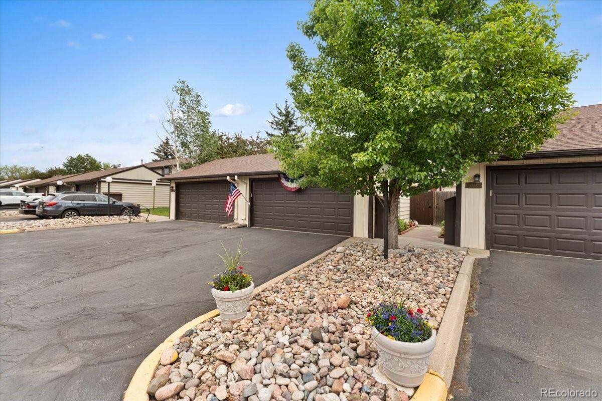 Homes for sale in Aurora, CO | 2615 S Peoria St, Aurora, CO 80014 | MLS# 9738082