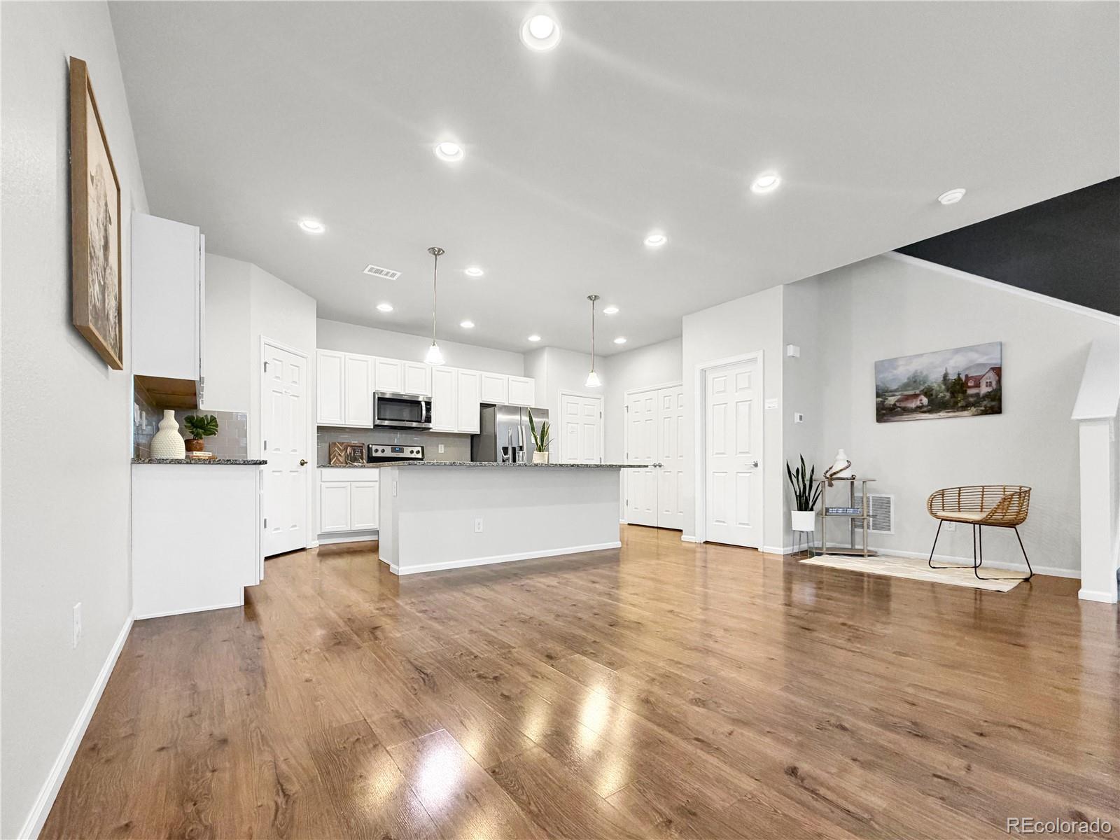 5th image of 16151 Bolling Dr, Denver, CO 80239 | MLS# 3776731