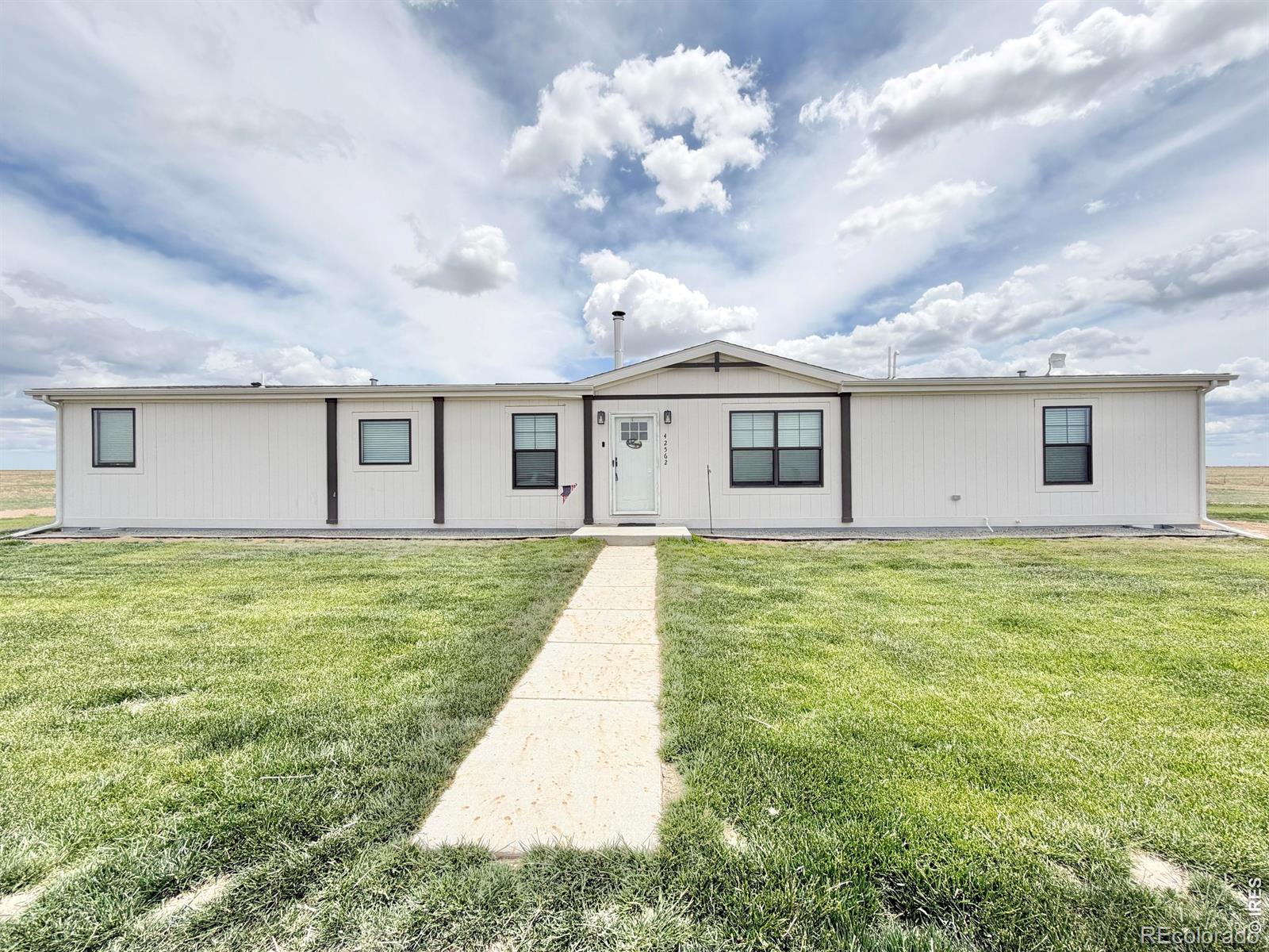 Homes for sale in Ault, CO | 42562 County Road 49, Ault, CO 80610 | MLS# IR1060076