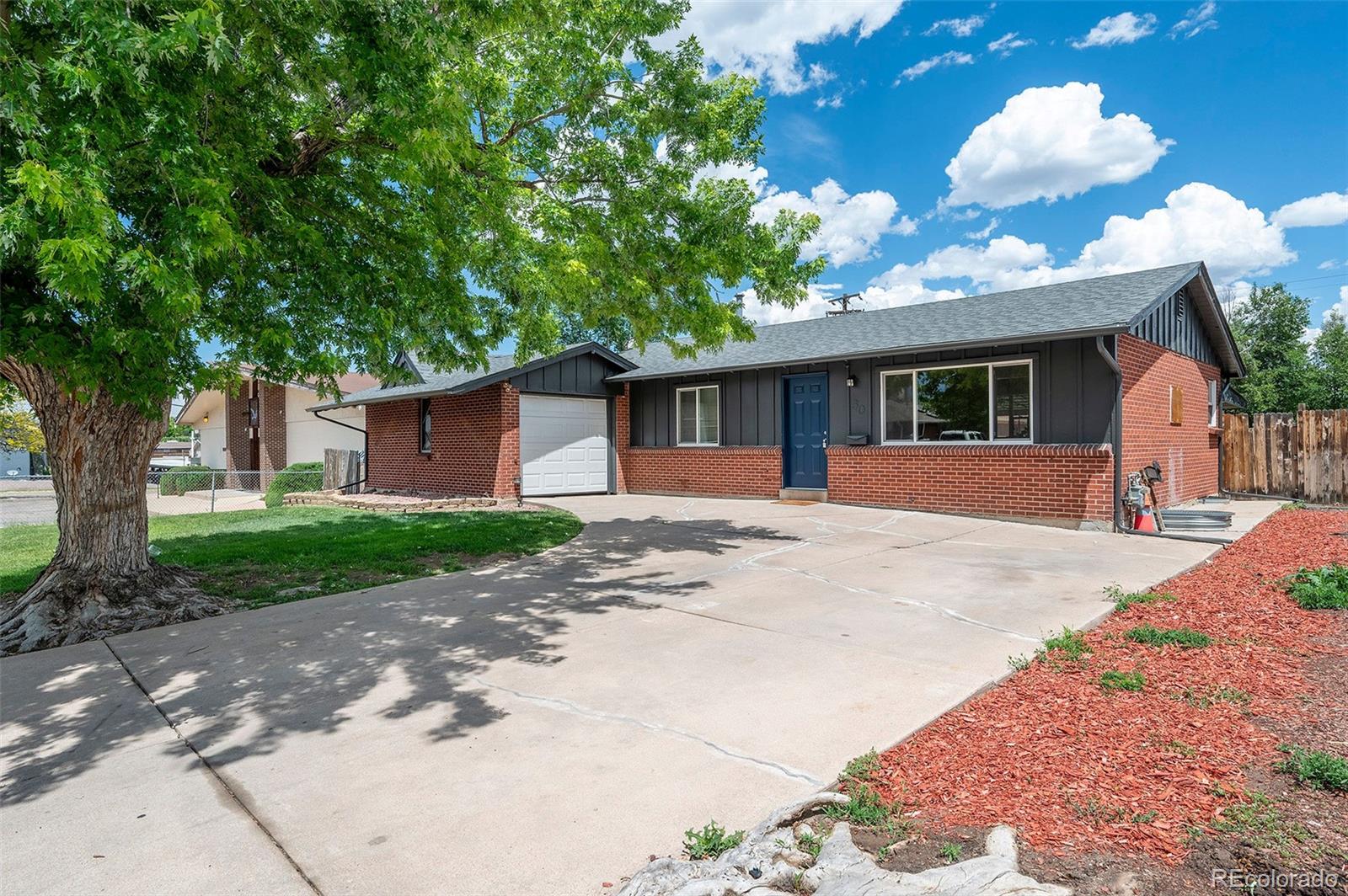 Homes for sale in Lakewood, CO | 30 Ames St, Lakewood, CO 80226 | MLS# 9906983