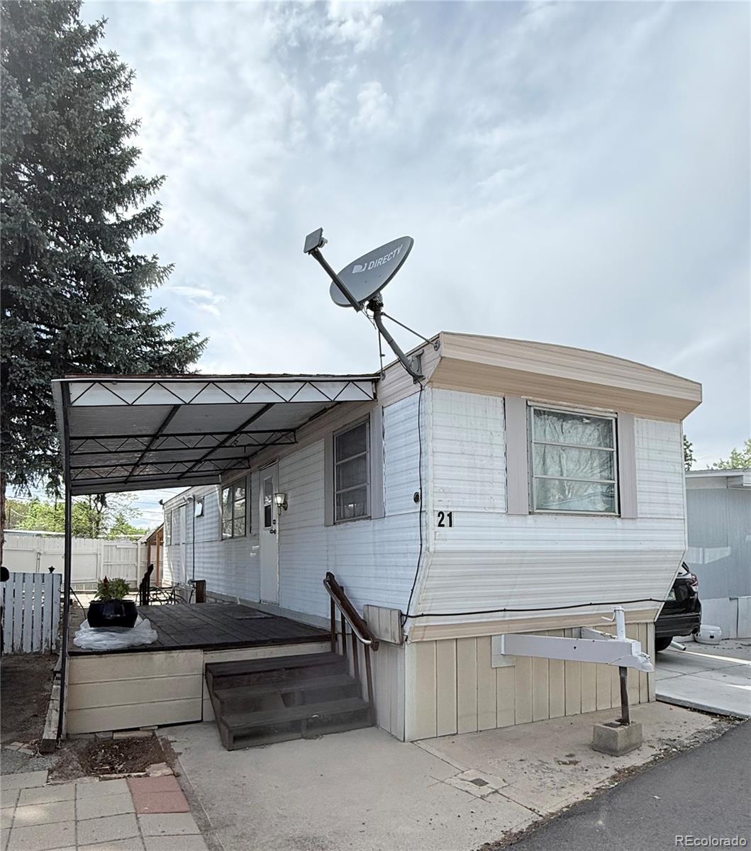 Homes for sale in Lakewood, CO | 1050 S Pierce St, Lakewood, CO 80226 | MLS# 1733018