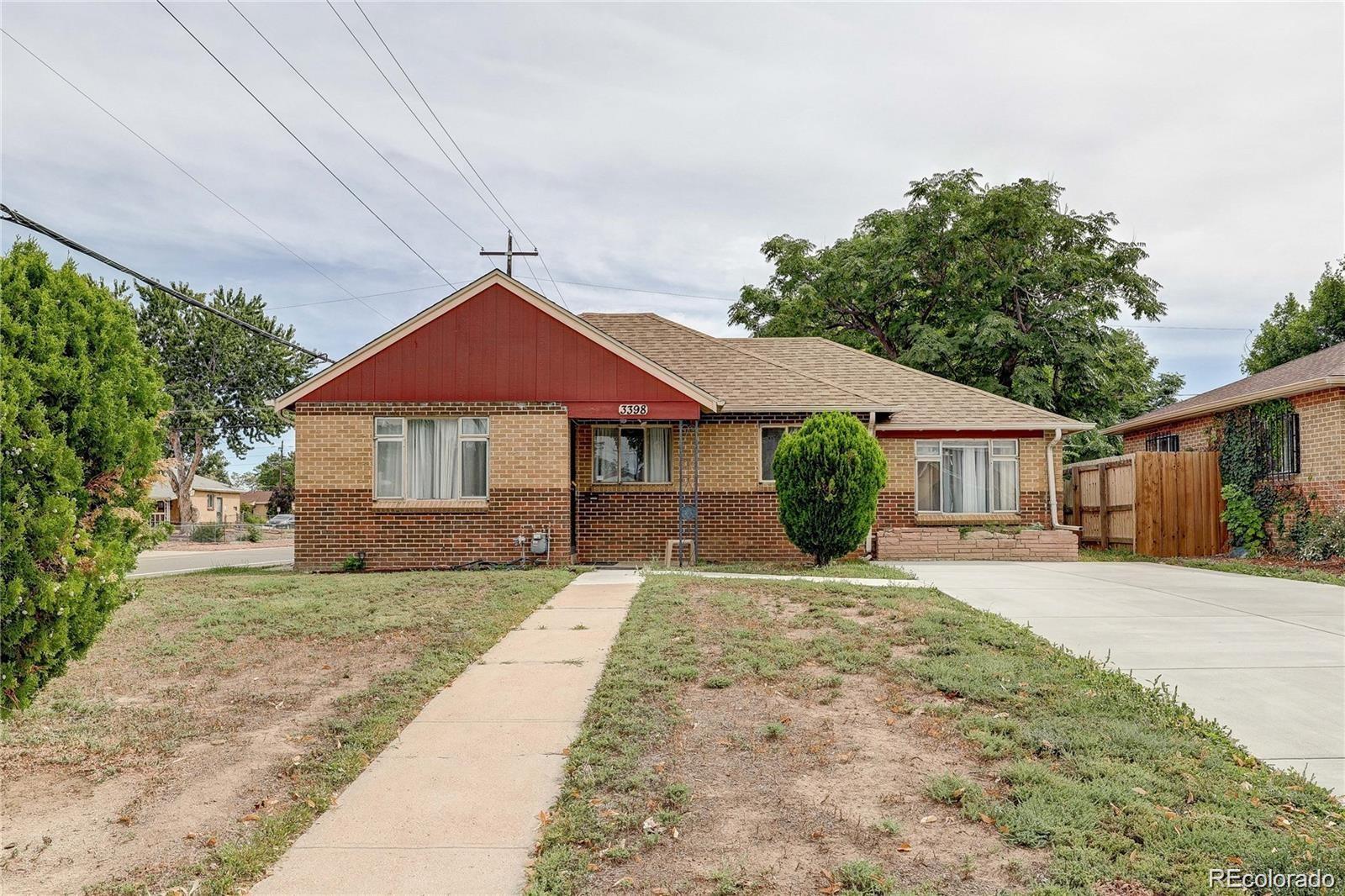 Homes for sale in Denver, CO | 3398 Newport St, Denver, CO 80207 | MLS# 7398077
