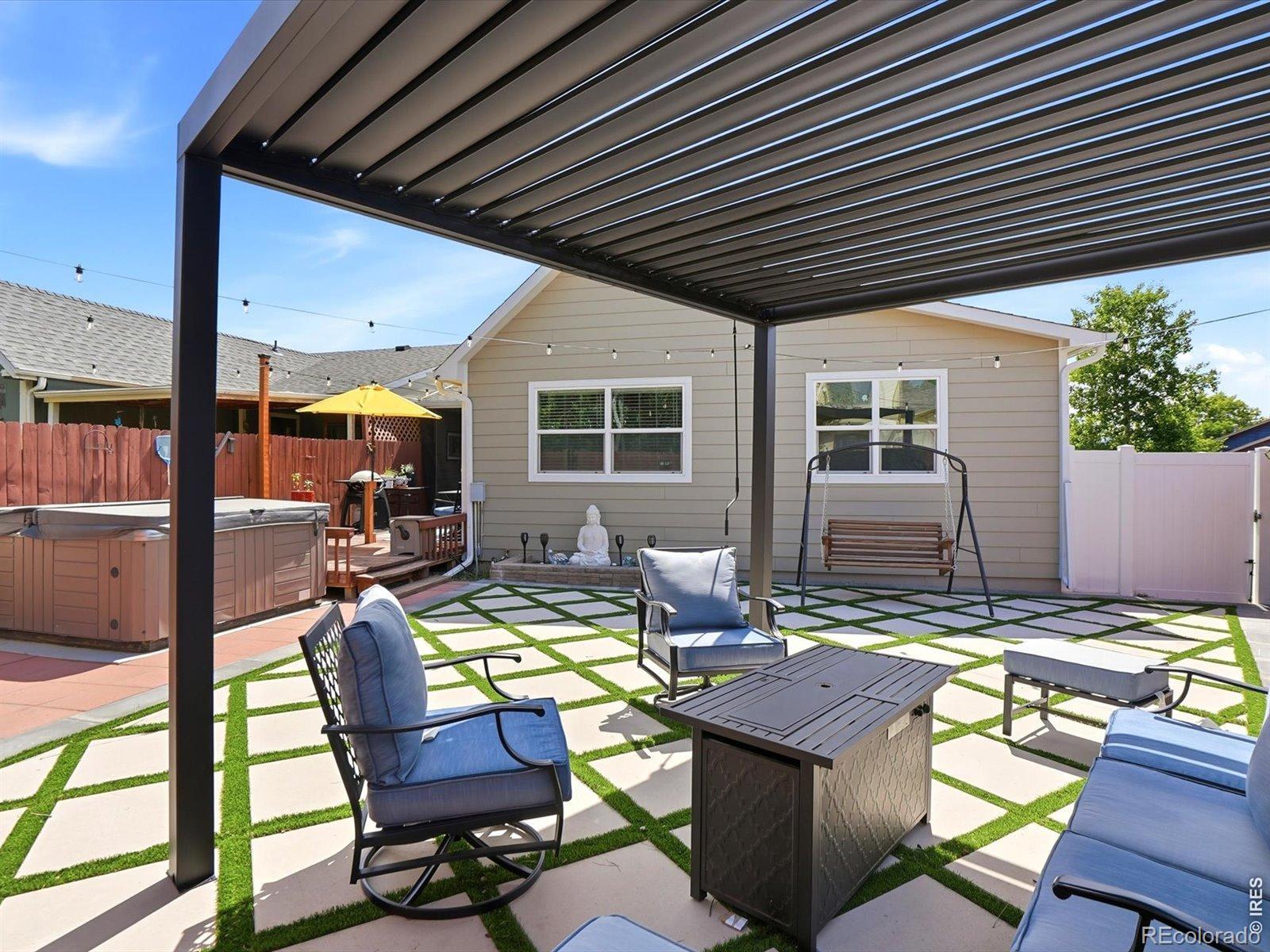 1st image of 1864 Mount Sneffels St, Longmont, CO 80504 | MLS# IR1061090