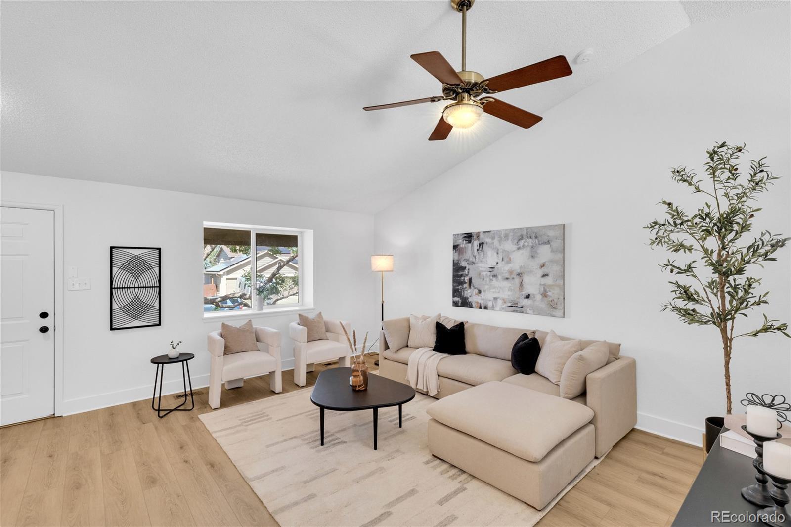 3rd image of 12080 Grape Wy, Thornton, CO 80241 | MLS# 4098782