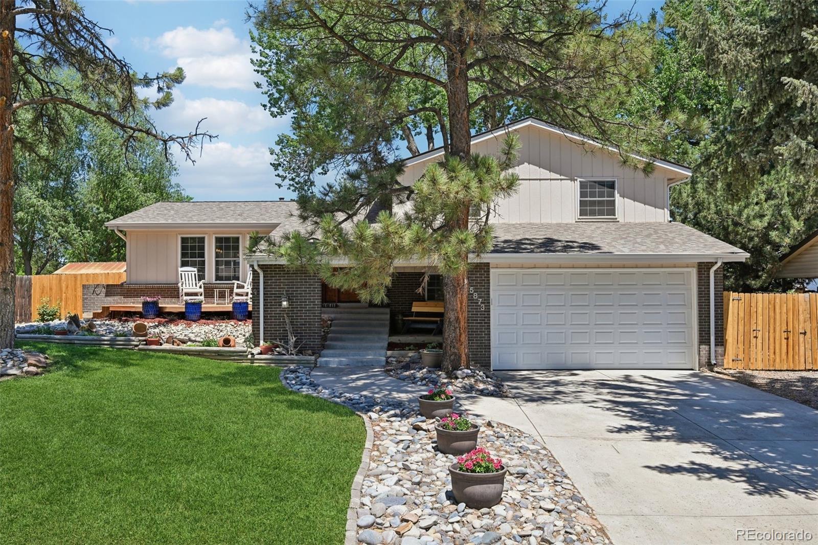 1st image of 5873 W Maplewood Dr, Littleton, CO 80123 | MLS# 3110895