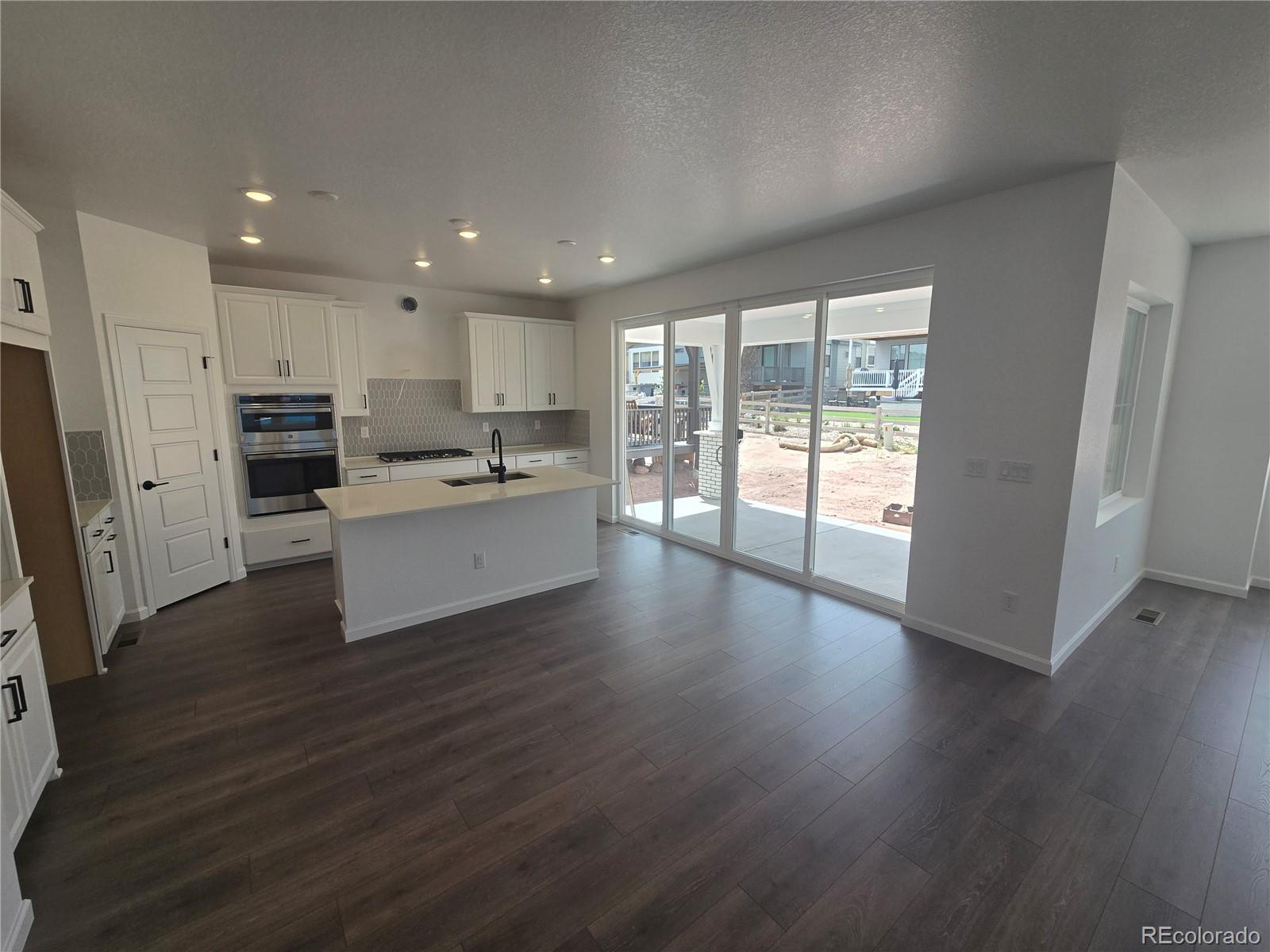 3rd image of 8701 Pennycress Dr, Littleton, CO 80125 | MLS# 5268443