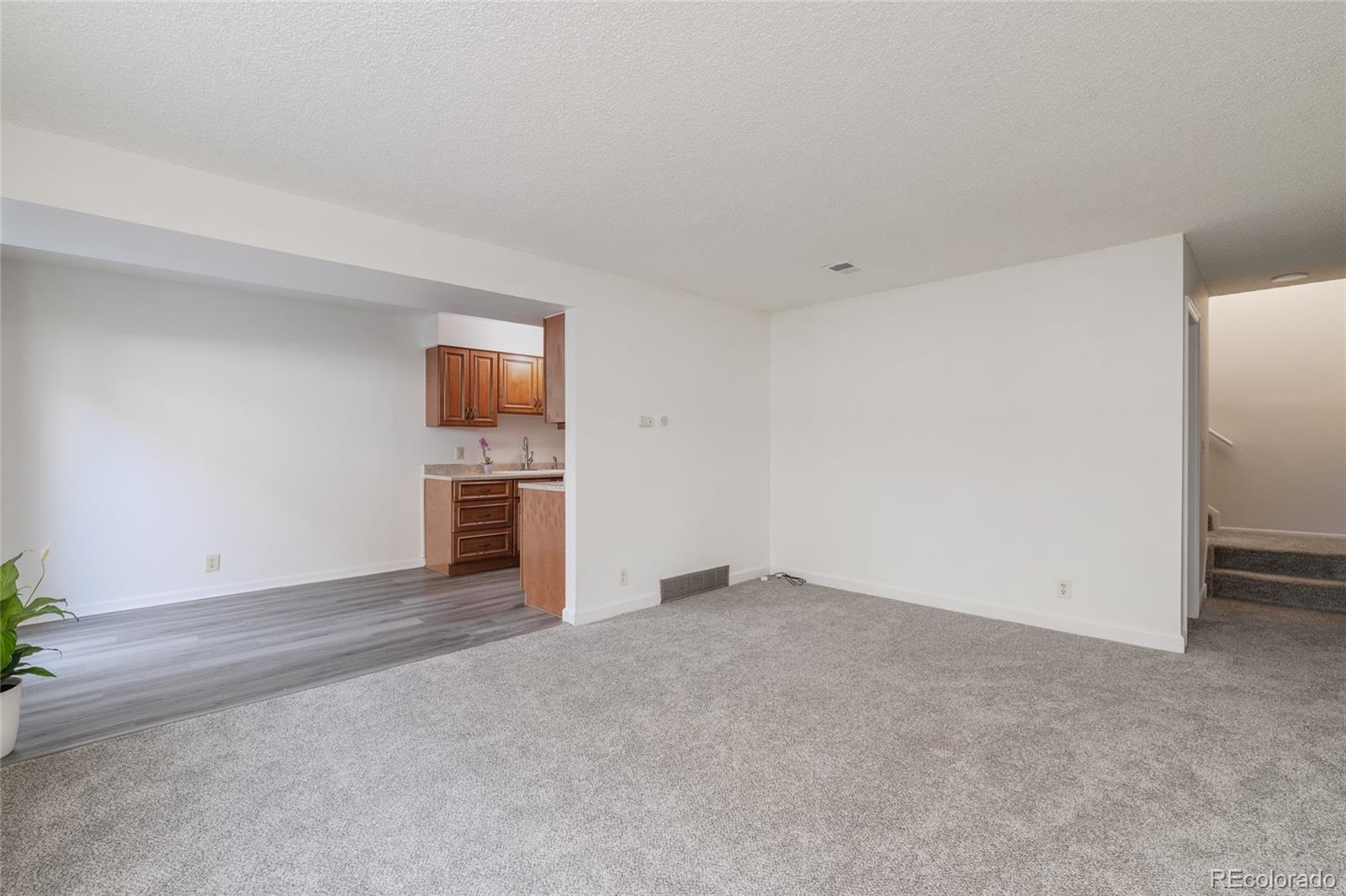 3rd image of 9864 Orangewood Dr, Thornton, CO 80260 | MLS# 8721392