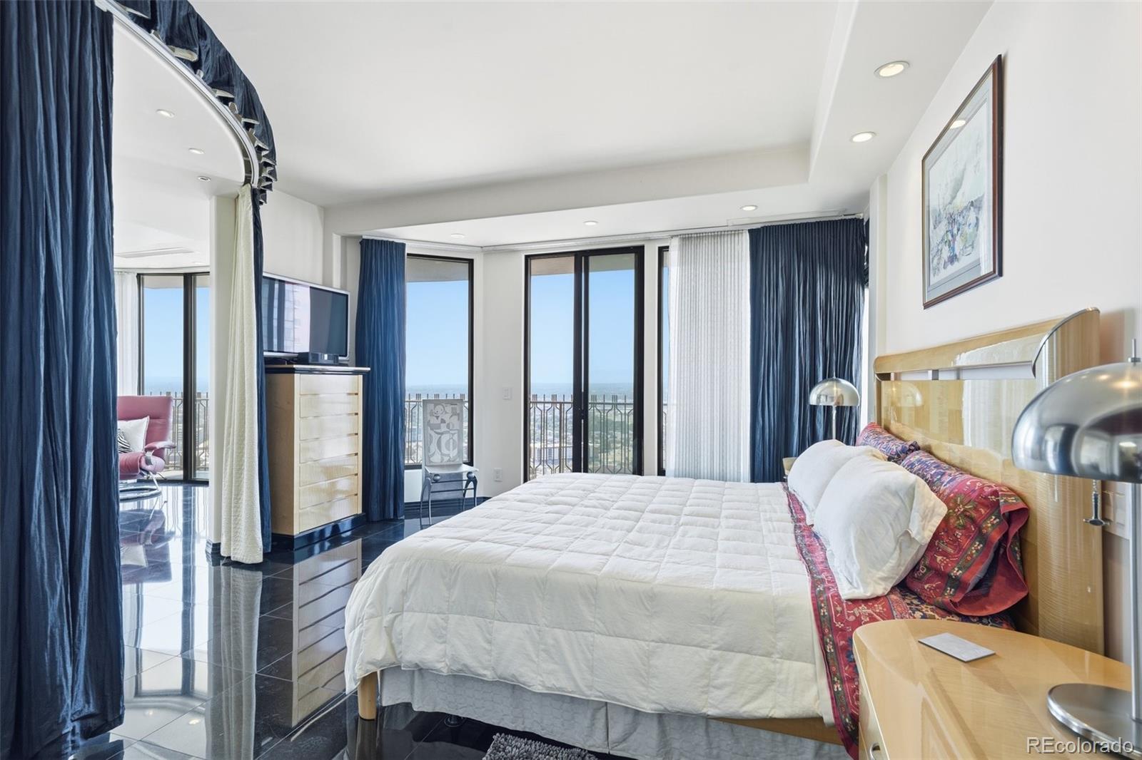 5th image of 1020 15Th St, Denver, CO 80202